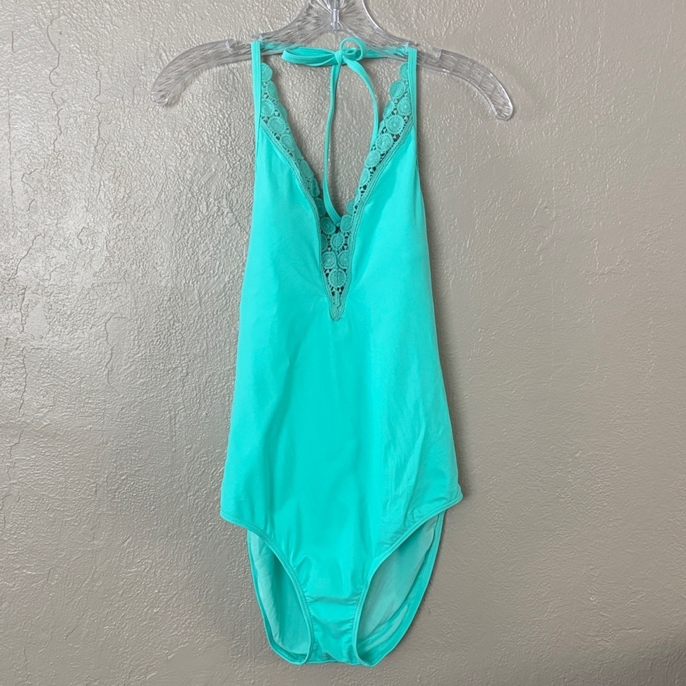 NWT Ambrielle One Piece Halter Aqua Swimsuit Large